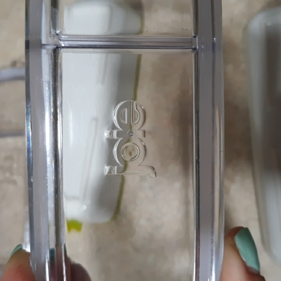 #216. Lot of 2 Joie snack boxes. Green and Blue - Picture 6 of 6